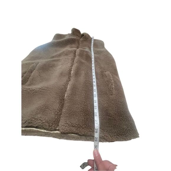 Janice Sherpa Lined Vest Jacket  Khaki One Size NWT - Picture 5 of 7